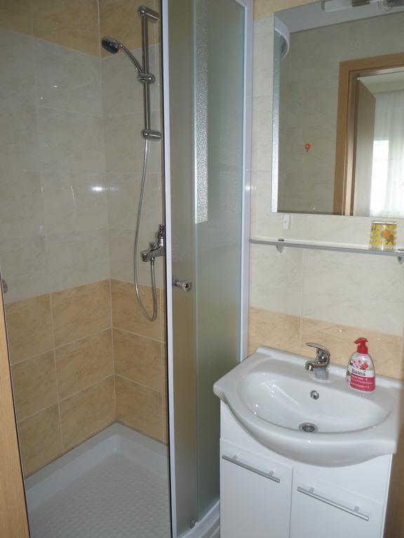 Rooms Alijev سبليت الغرفة الصورة